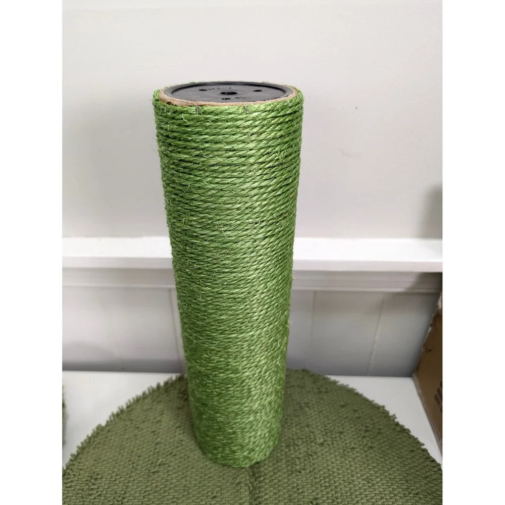Cactus Cat Scratching Post Green Sisal Rope NEW Open Box